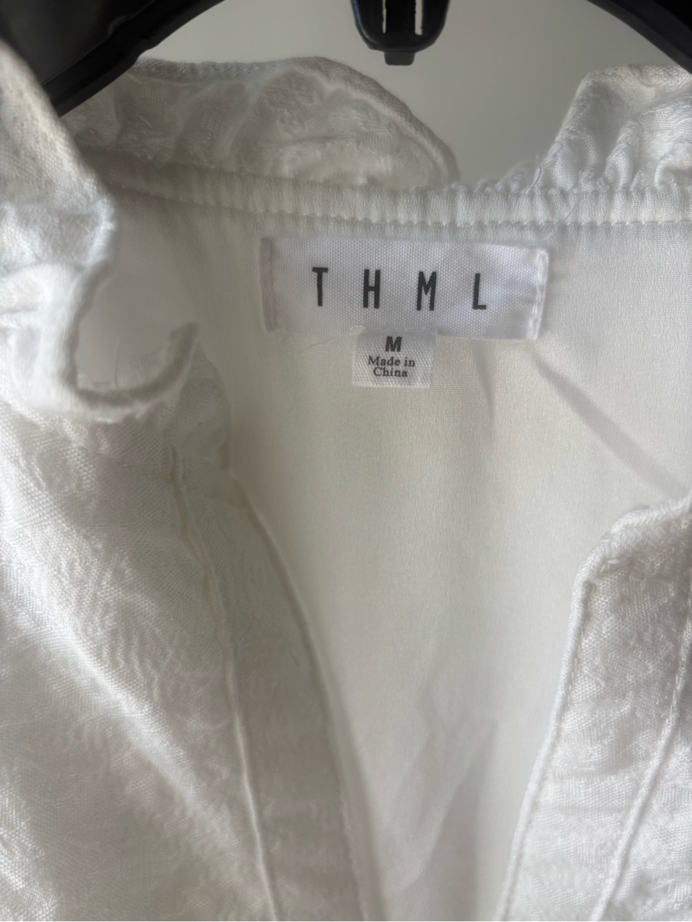 THML White Sleeveless Tiered V-Neck Casual Dress - Picture 2 of 3